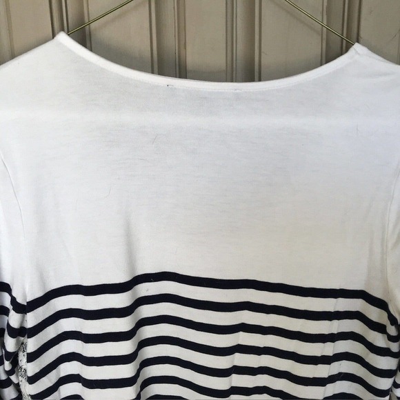 WHBM Top SzM Blk/Wht Stripe Lace Embellishment V Neck Used - Picture 5 of 7